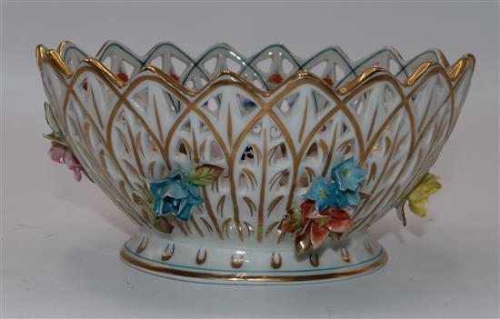 Porcelain basket